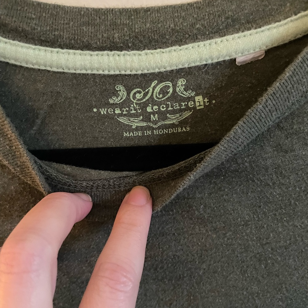 SO | Olive Long Sleeve Tee | Juniors Size Medium - Picture 4 of 7